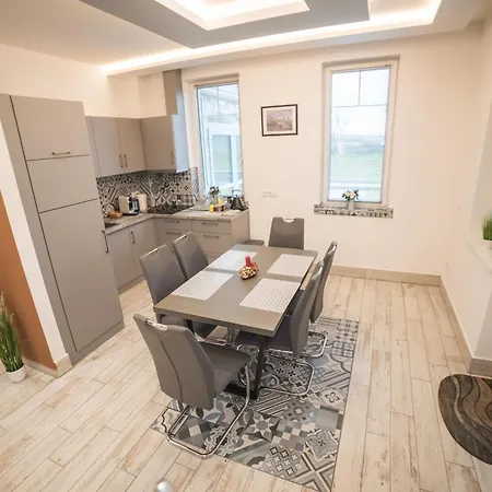 Apartamento Fehér Akác Wellness