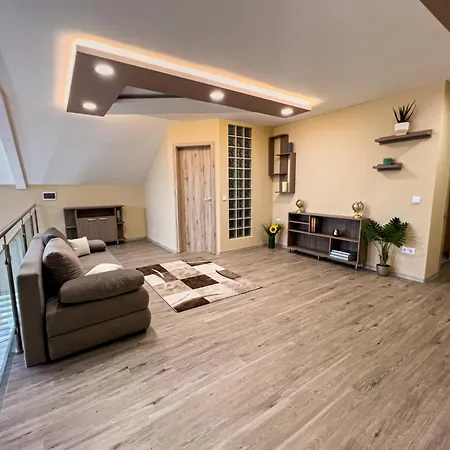 Apartamento Fehér Akác Wellness *